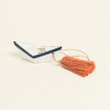 Beauty Home ΕΠΙΤΡΑΠΕΖΙΟ ΚΕΡΑΜΙΚΟ ΚΑΡΑΒΑΚΙ ΣΚΟΥΡΟ ΜΠΛΕ ΤΕΡΑΚΟΤΑ