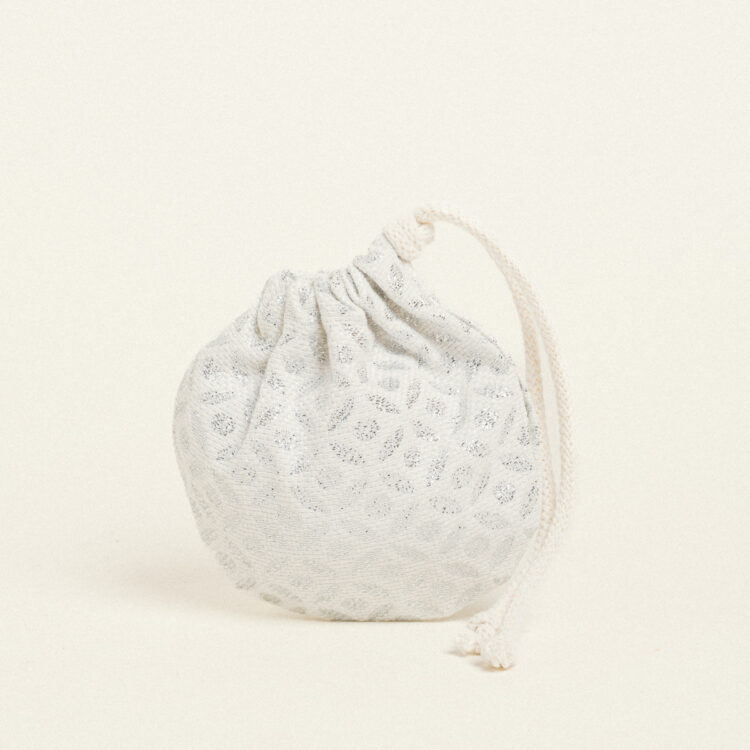 Beauty Home ΠΟΥΓΚΙ ΟΒΑΛ ΜΕ ΚΟΡΔΟΝΙ 13 x 14 cm ΖΑΚΑΡ ΕΚΡΟΥ-ΑΣΗΜΙ