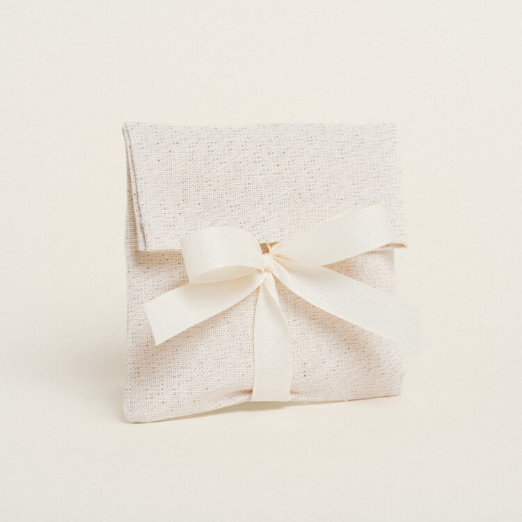 Beauty Home ΠΟΥΓΚΙ ΜΕ ΚΟΡΔΕΛΑ 12 x 17 cm ΕΚΡΟΥ ΧΡΥΣΟ LUREX