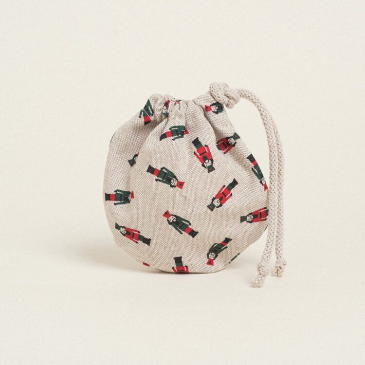 Beauty Home ΠΟΥΓΚΙ ΟΒΑΛ ΜΕ ΚΟΡΔΟΝΙ 13 x 14 cm ΜΙΝΙ ΚΑΡΥΟΘΡΑΥΣΤΕΣ