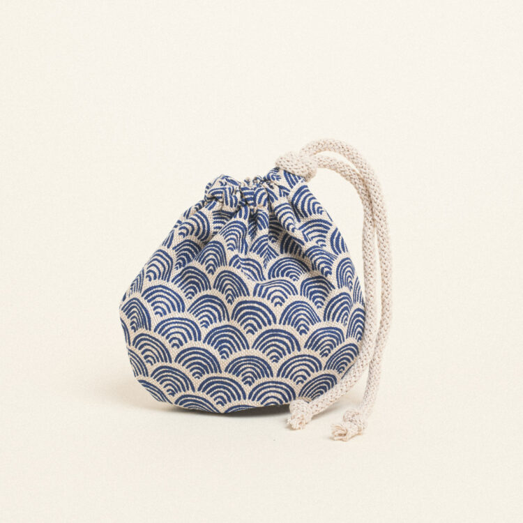 Beauty Home ΠΟΥΓΚΙ ΟΒΑΛ ΜΕ ΚΟΡΔΟΝΙ 13 x 14 cm ΜΙΝΙ ΜΠΛΕ ΚΥΜΑΤΑ